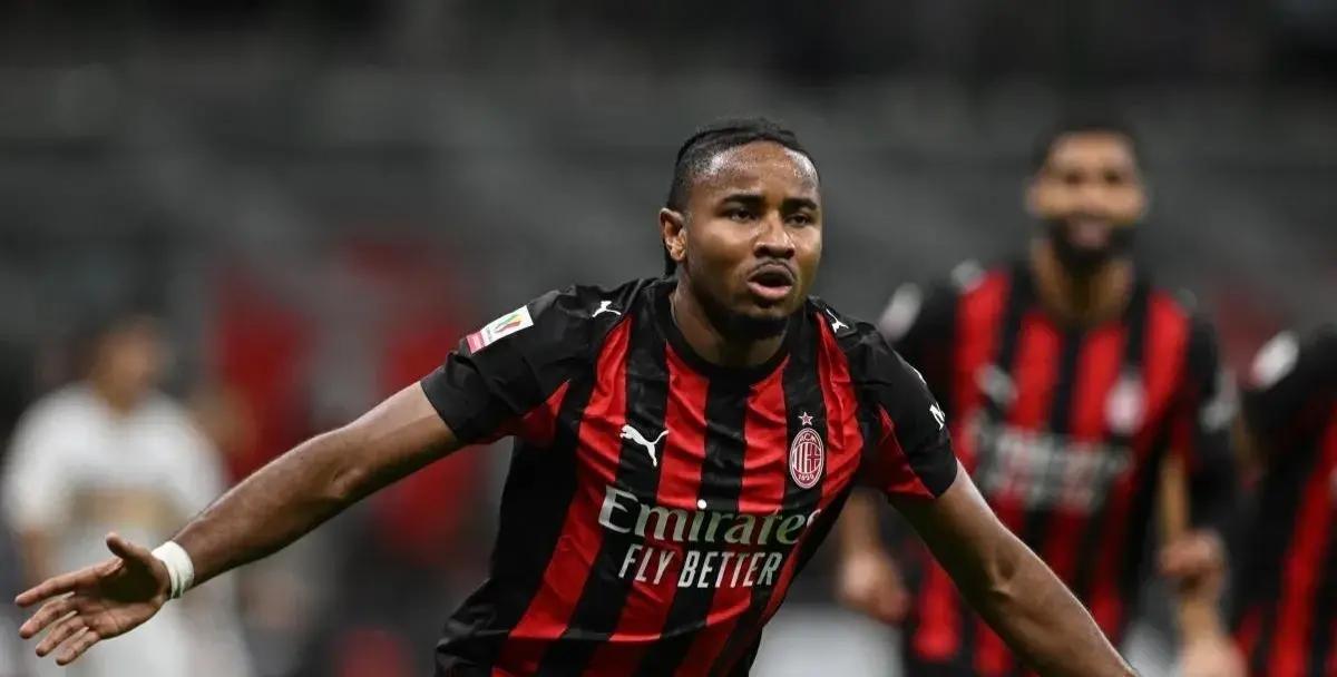 包含AC米兰发布备战花絮，今晚官宣签约，NBA总决赛任务艰巨，训练强度明显提升的词条